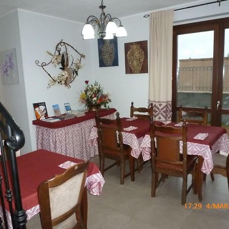 Emozioni D'Estate Bed and Breakfast Pula Buitenkant foto