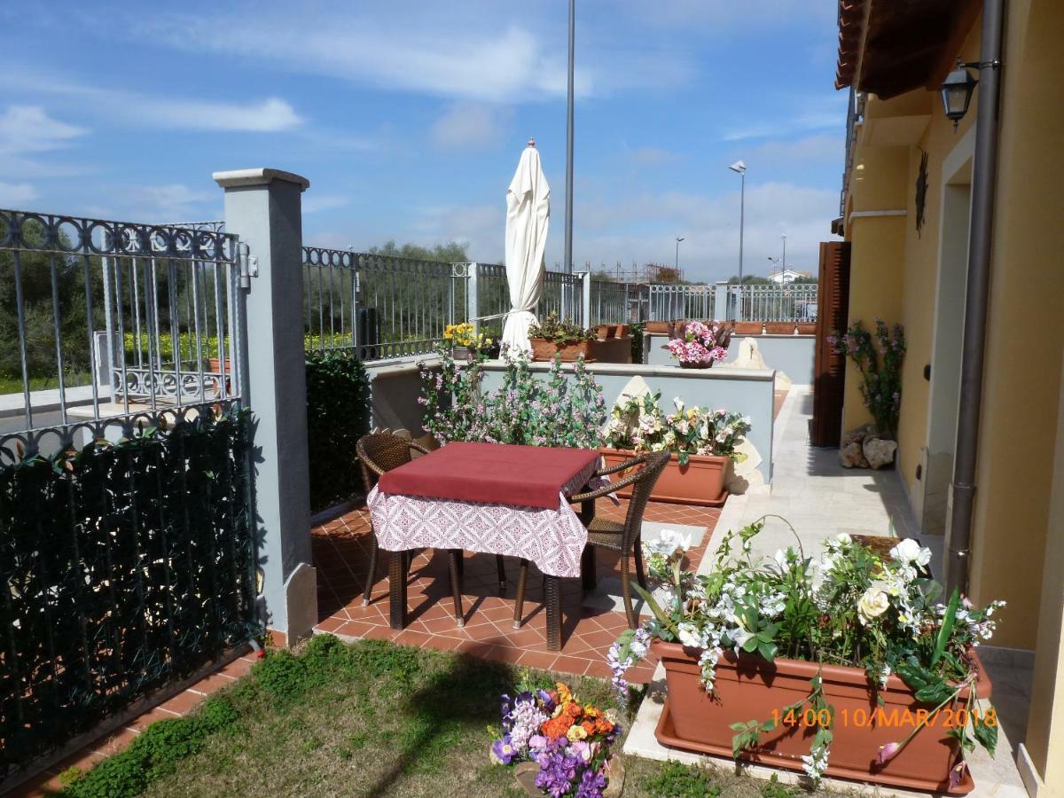 Emozioni D'Estate Bed and Breakfast Pula Buitenkant foto