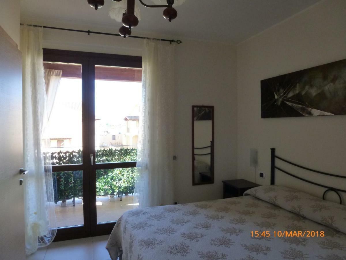 Emozioni D'Estate Bed and Breakfast Pula Buitenkant foto