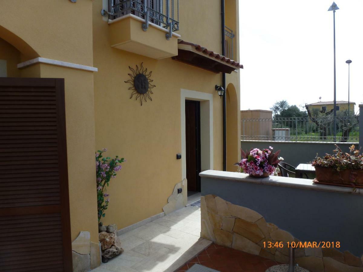 Emozioni D'Estate Bed and Breakfast Pula Buitenkant foto