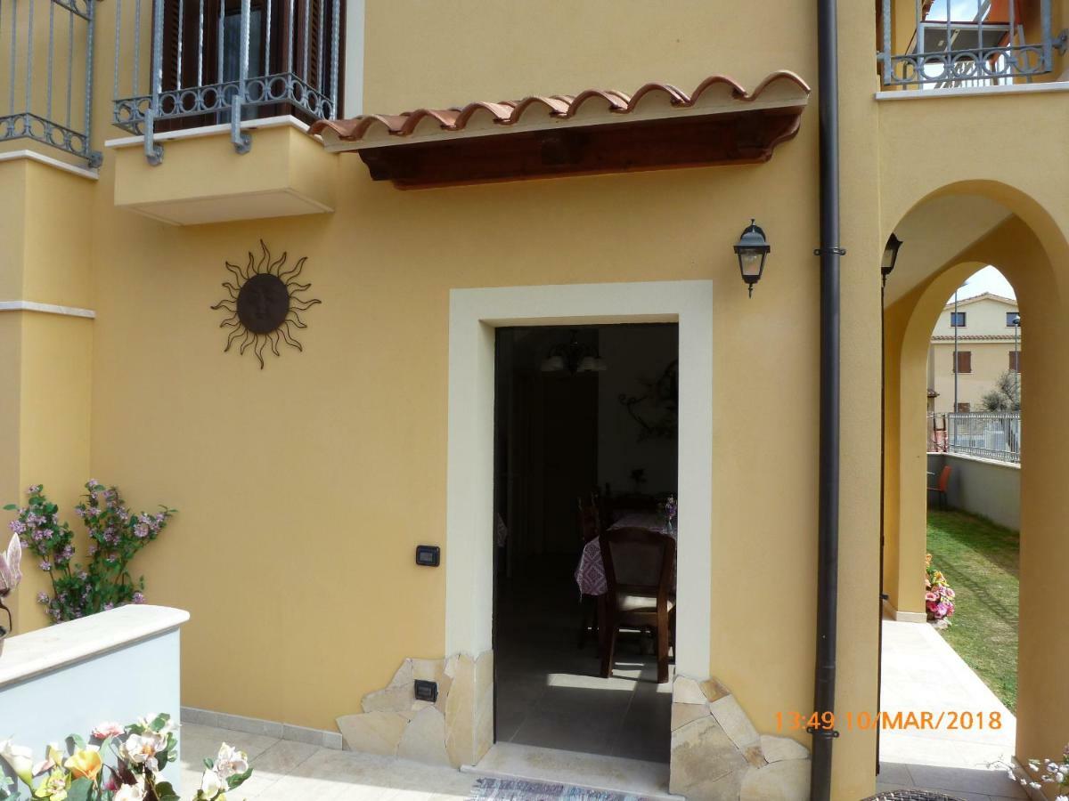 Emozioni D'Estate Bed and Breakfast Pula Buitenkant foto